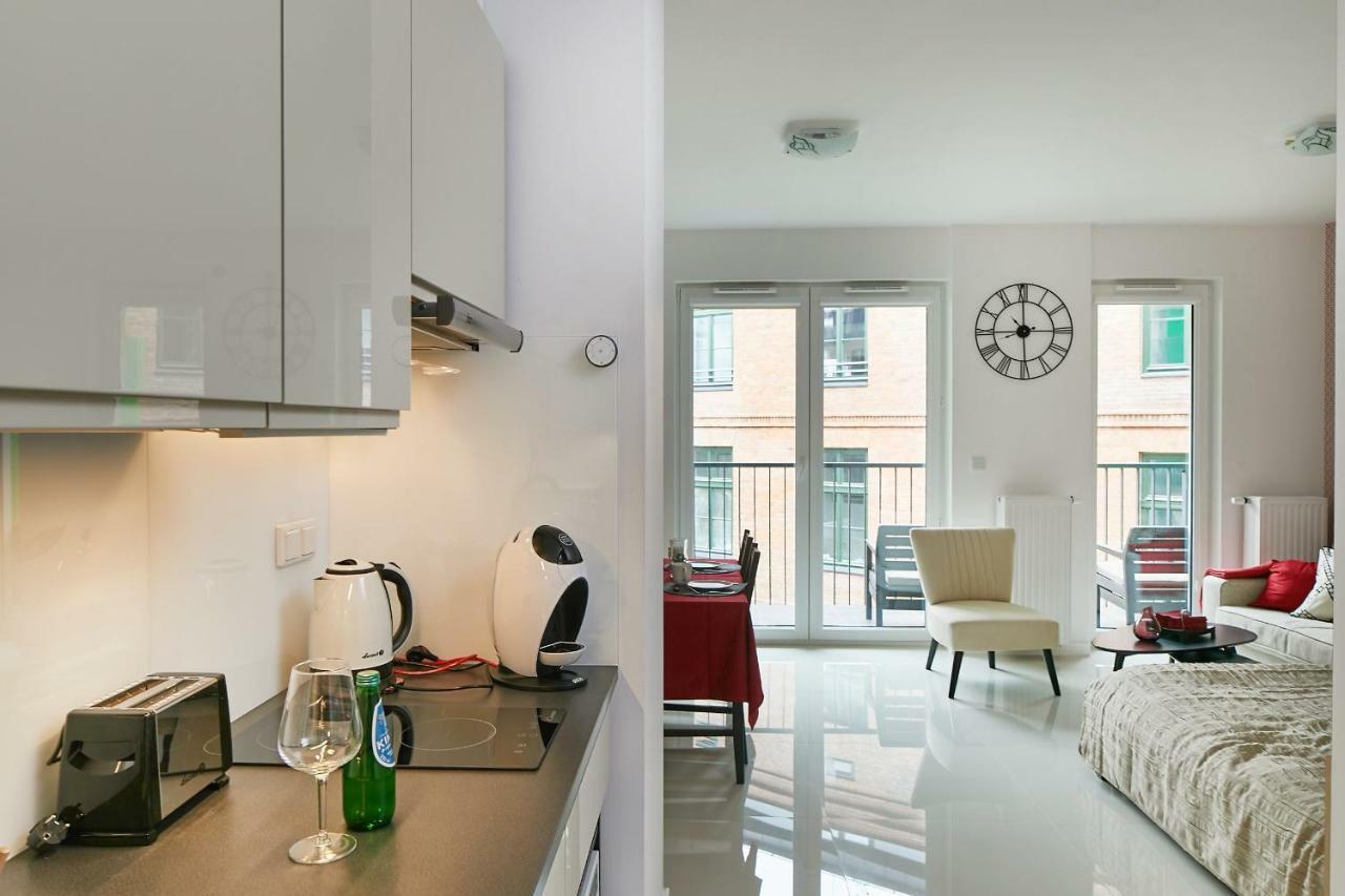 Praga Elegant Studio وارسو المظهر الخارجي الصورة